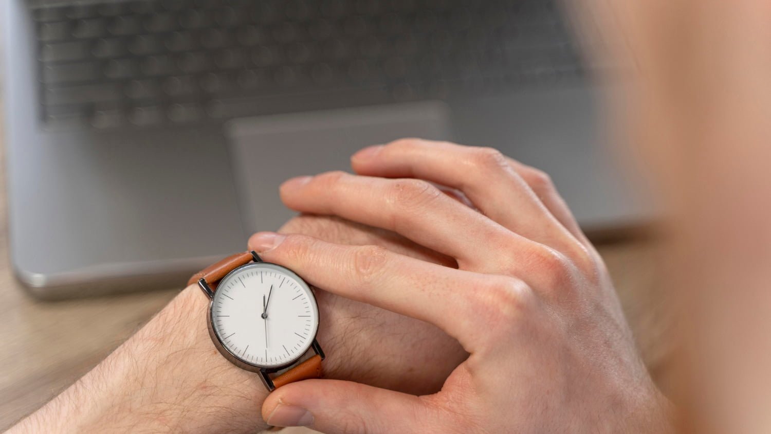 contactar con relojero en la nucia